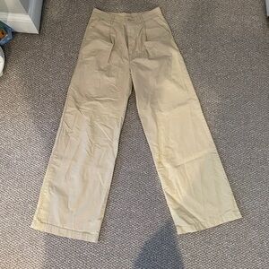 Levi's Cream Trousers